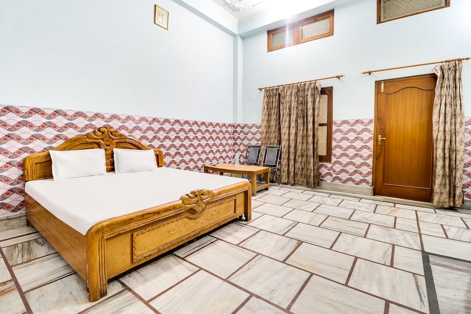 SPOT ON 45962 Surbhi Guest House, Bhiwani, Bhiwani