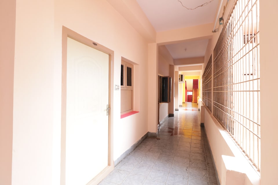 SPOT ON 45968 Sai Ram Lodge, Rajahmundry, Rajahmundry