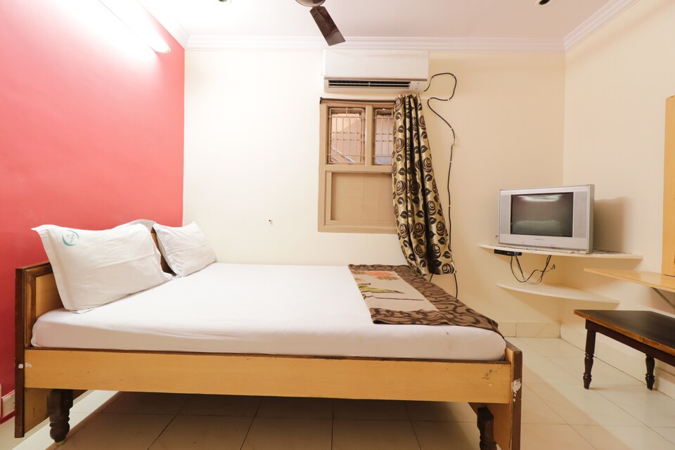 SPOT ON 45968 Sai Ram Lodge, Rajahmundry, Rajahmundry