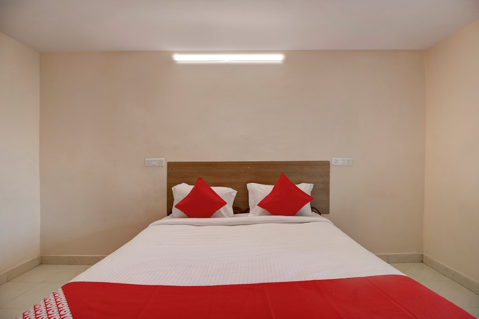 OYO 45978 Madhu Nest, Madhapur-II, Hyderabad