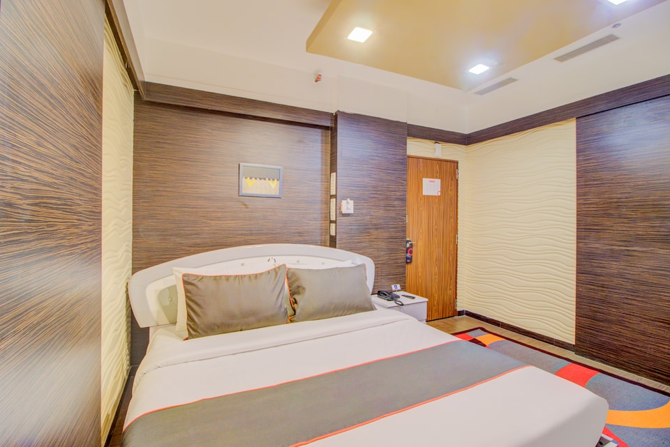 Collection O 46007 Vishaal Hotel Gokhale Rd, Madurai City Centre, Madurai