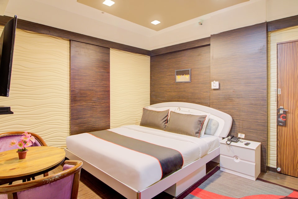 Collection O 46007 Vishaal Hotel Gokhale Rd, Madurai City Centre, Madurai