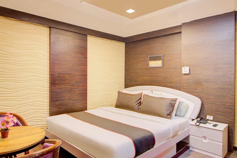 Collection O 46007 Vishaal Hotel Gokhale Rd, Madurai City Centre, Madurai