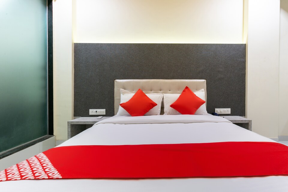 OYO 46021 Sona Lodging , Mumbai Borivali-Dahisar-Mira Road, Mumbai