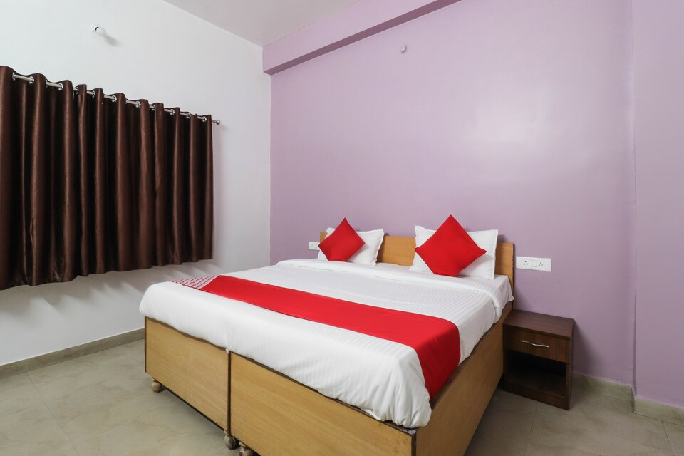 OYO 46026 The Comfort Zone, Pandri Road, Raipur