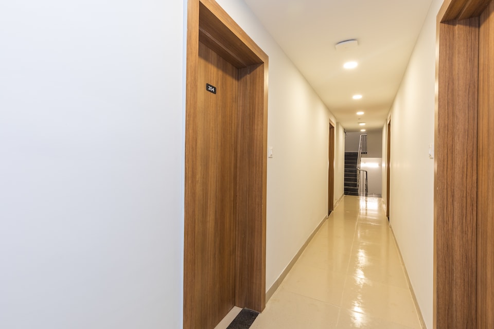 OYO SilverKey 46033 Hotel Staywell, Vijay Nagar Indore, Indore