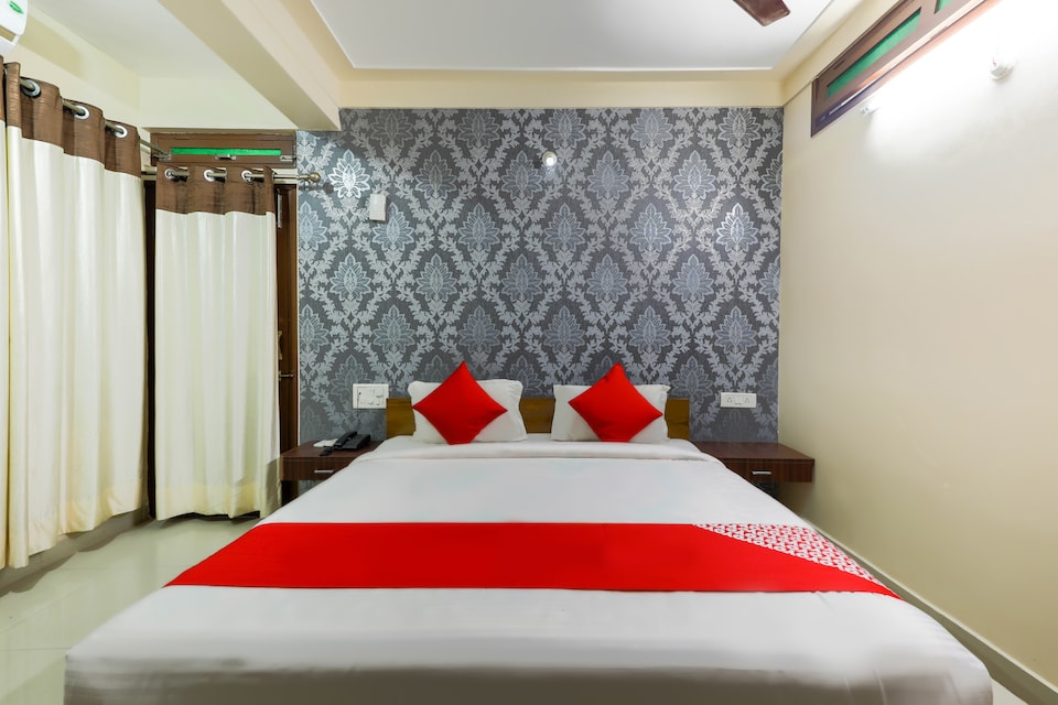 OYO 46078 Hotel Girnar, Itarsi, Itarsi