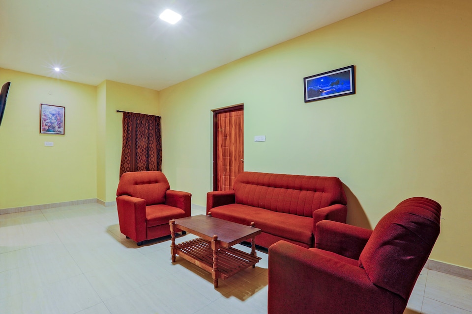 OYO Home 46124 Elegant Stay Thalayathimund, Ooty Coonoor Road, Ooty