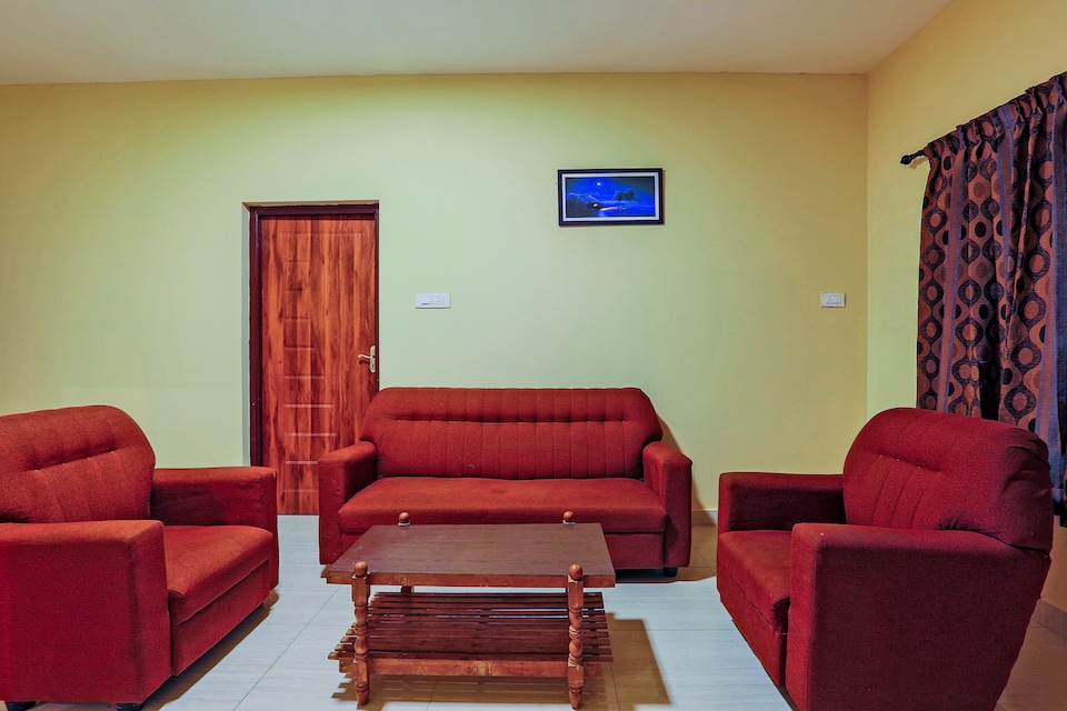 OYO Home 46124 Elegant Stay Thalayathimund, Ooty Coonoor Road, Ooty