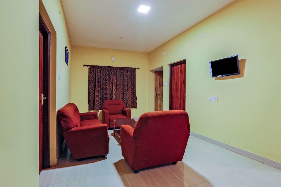 OYO Home 46124 Elegant Stay Thalayathimund, Ooty Coonoor Road, Ooty