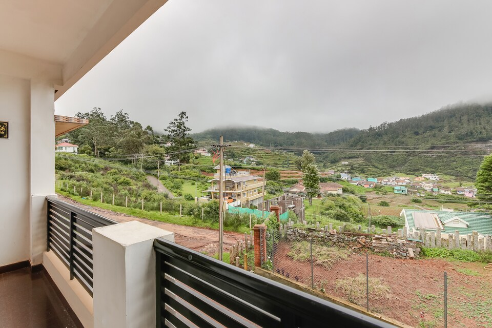 OYO Home 46125 Refreshing Stay Thalayathimund, Ooty Coonoor Road, Ooty