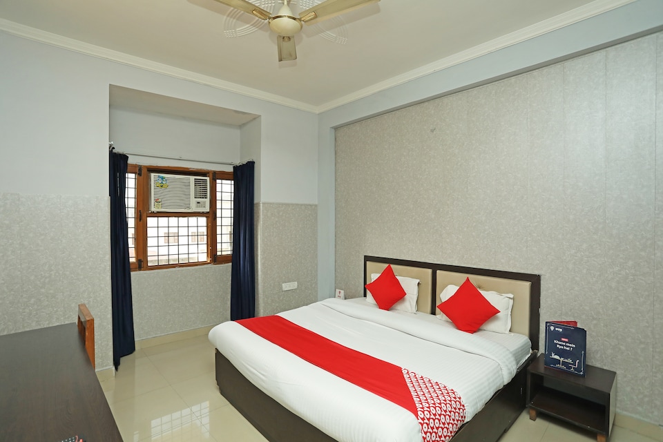 Hotel OTirupati, Dehradun Railway Station, Dehradun