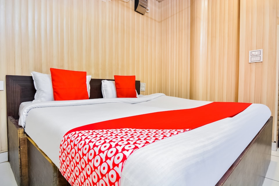OYO 46152 Hotel Neelam, Karnal, Karnal