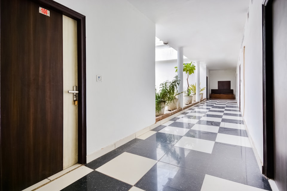 OYO 46152 Hotel Neelam, Karnal, Karnal