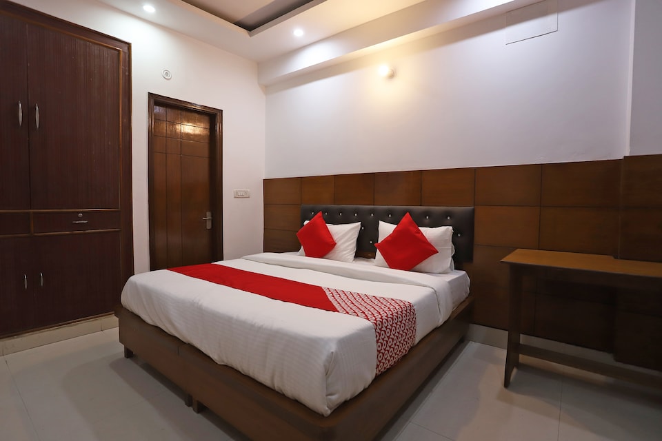 OYO Gs Residency, Airport Delhi, Delhi Transit