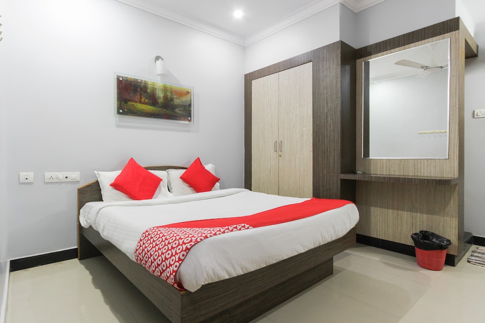 OYO 46170 Hotel Ls, Thiruchendur, Tiruchendur