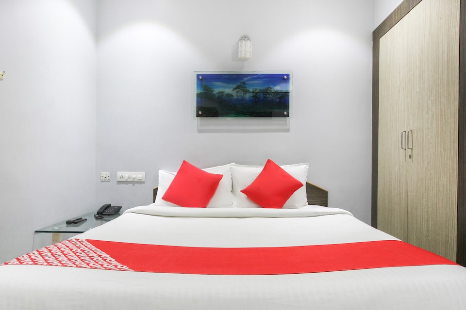 OYO 46170 Hotel Ls, Thiruchendur, Tiruchendur