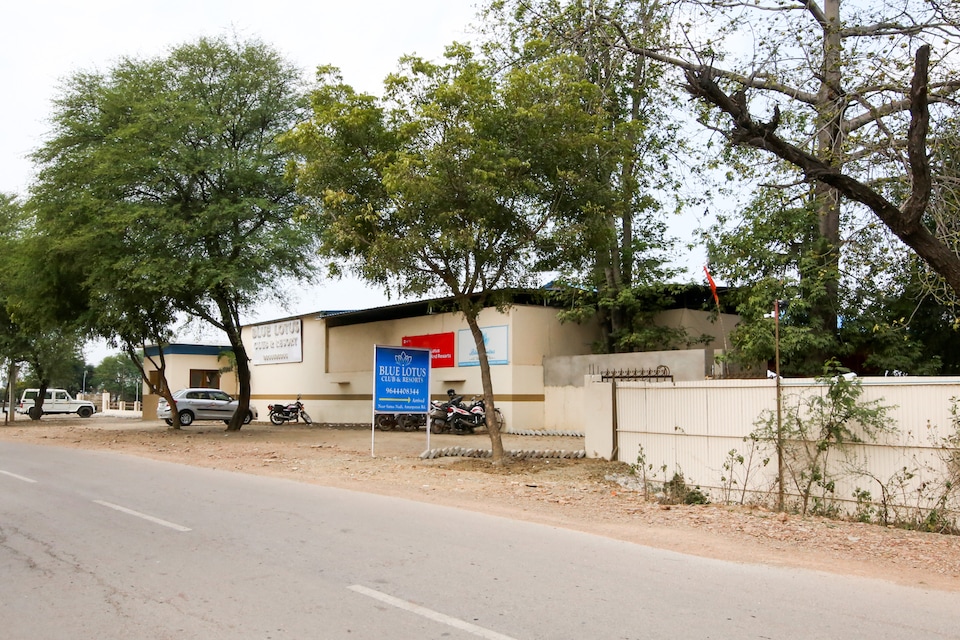 Capital O 46175 Blue Lotus Club And Resorts, Satna, Satna