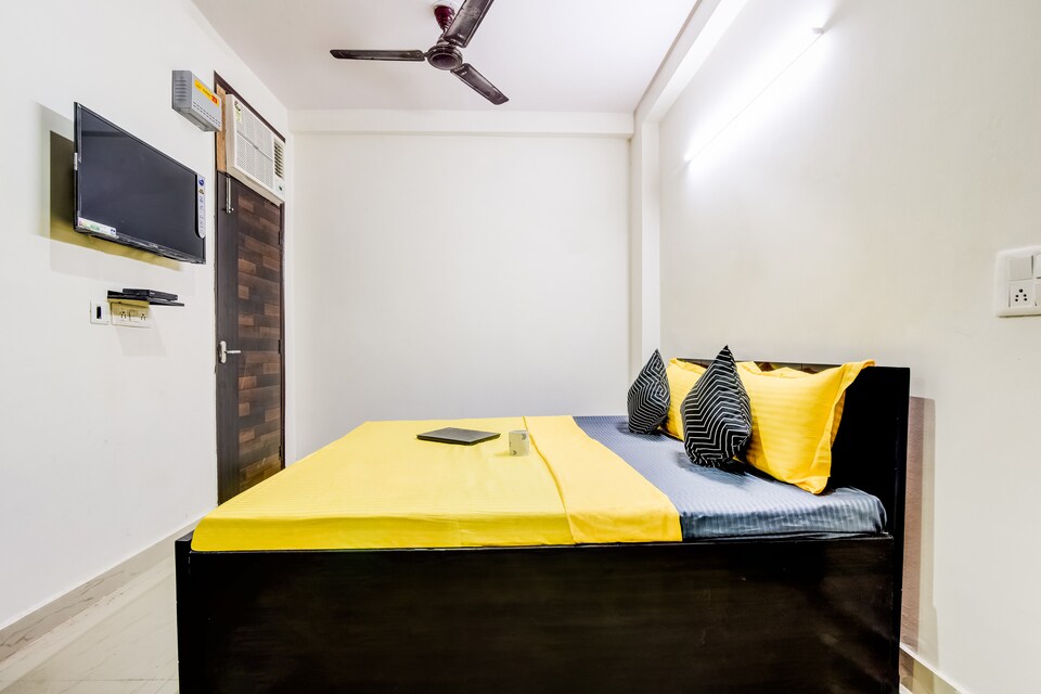 OYO LIFE GRG1607 Sushant Lok III, Sohna Road, Gurgaon