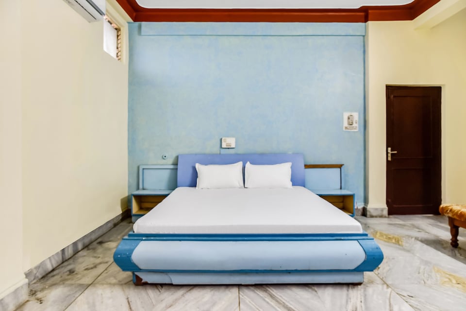 SPOT ON 46193 Hotel Sheetal Palace , Itarsi, Itarsi