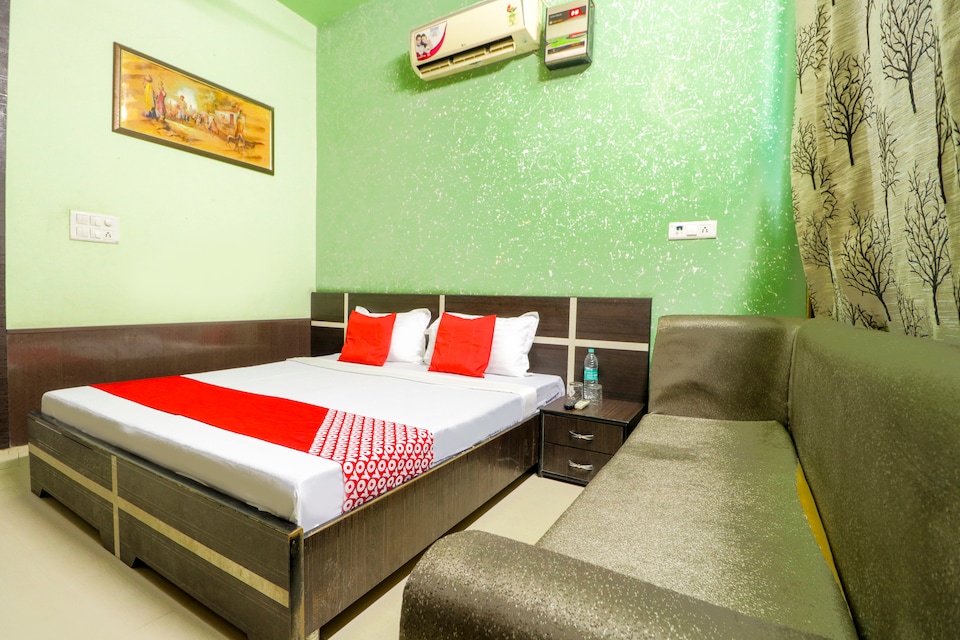 OYO 46196 Hotel Shubham, Hisar, Hisar