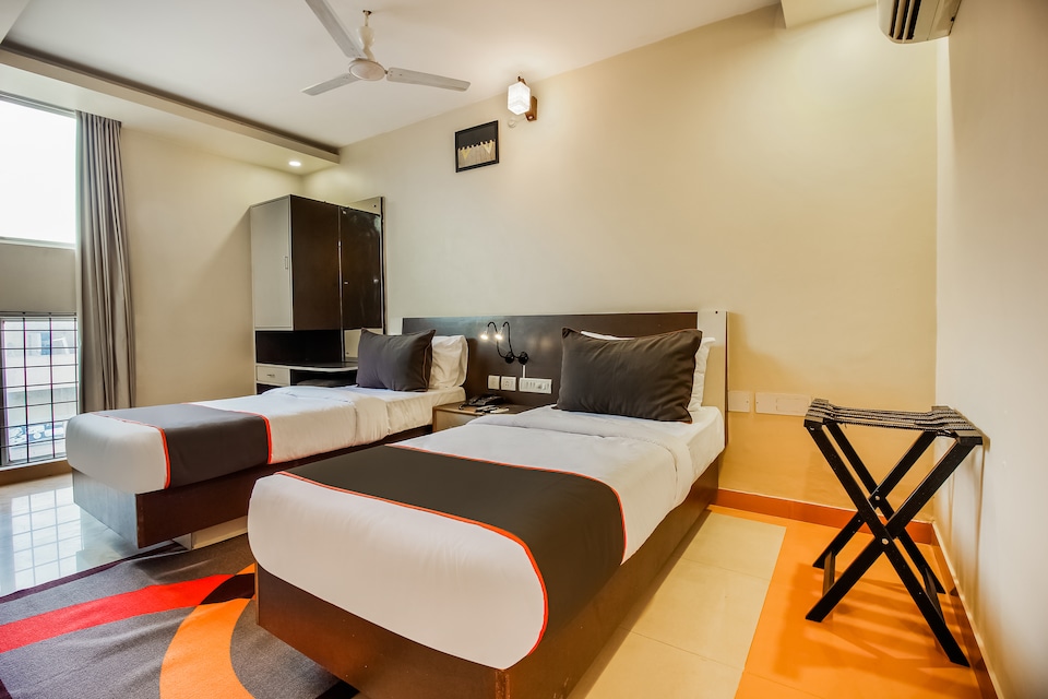 Collection O 46198 New Sree Krishna, Ameerpet, Hyderabad