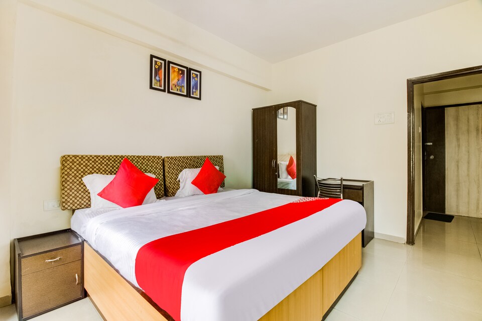 OYO 46203 New Pinnacle Service Apartments , Mumbai Airoli-Vashi, Mumbai