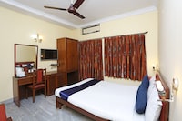 OYO Hotel Camac Plaza Near Birla Mandir