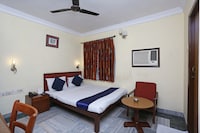 OYO Hotel Camac Plaza Near Birla Mandir