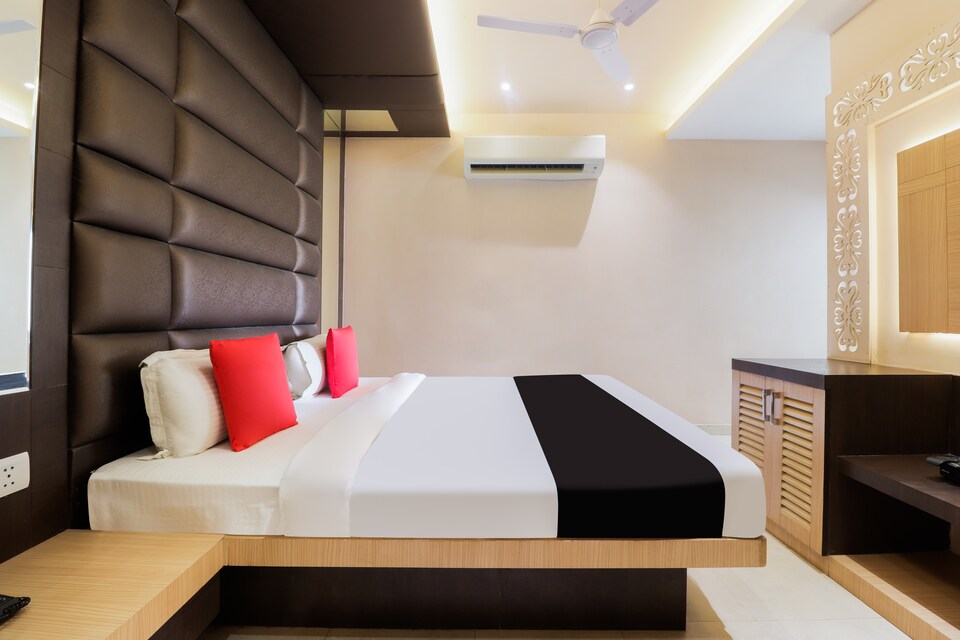 Capital O 46218 Royal Cottage, Swaroop Nagar Kanpur, Kanpur