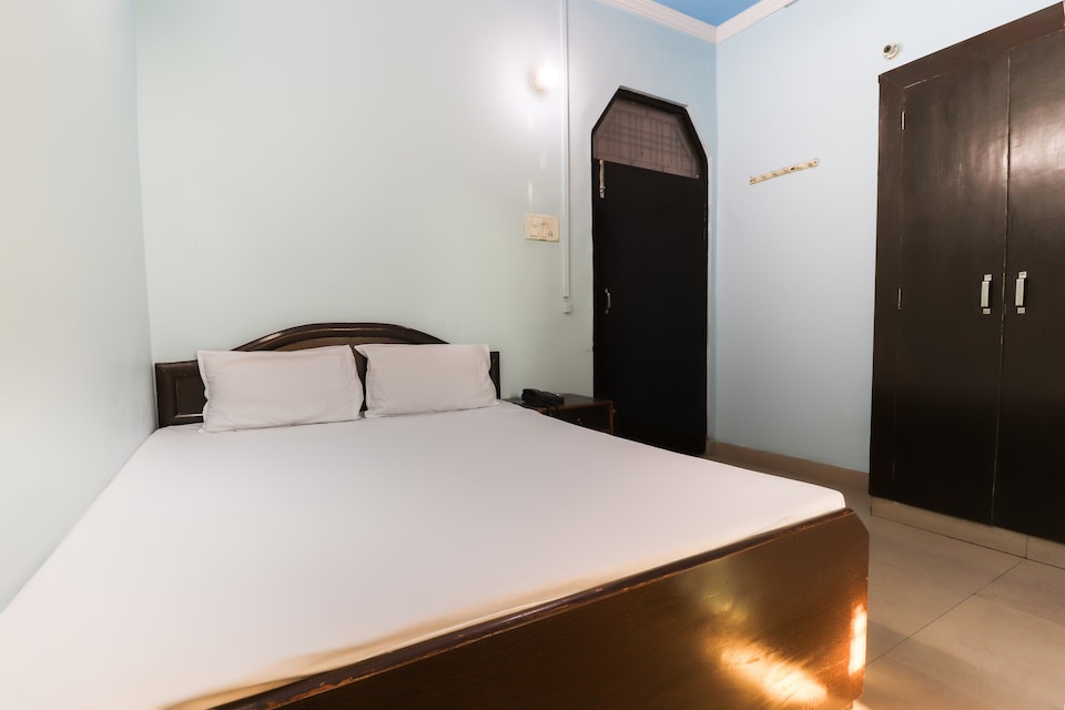 live on LCK2354 , Charbagh Lucknow, Lucknow