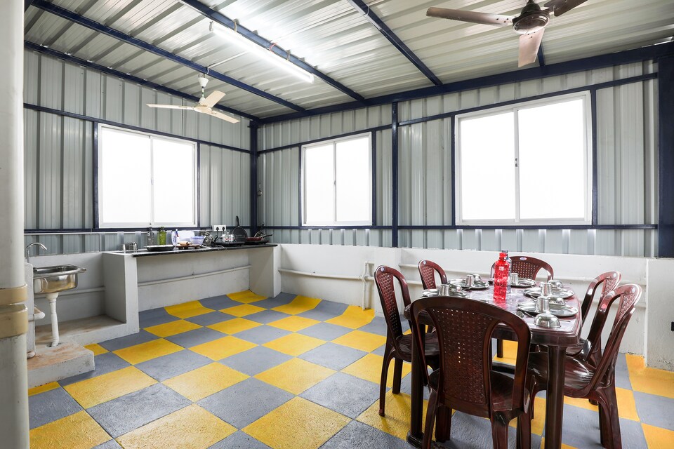 OYO LIFE CHN1004 Anna Nagar, Anna Nagar Chennai, Chennai