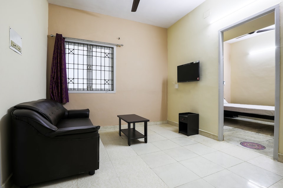 OYO LIFE CHN1004 Anna Nagar, Anna Nagar Chennai, Chennai