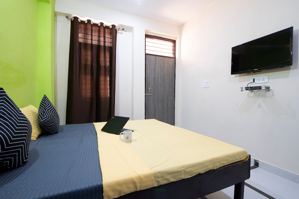 OYO LIFE GRG1608 Palam Vihar Extension, Old Gurgaon, Gurgaon