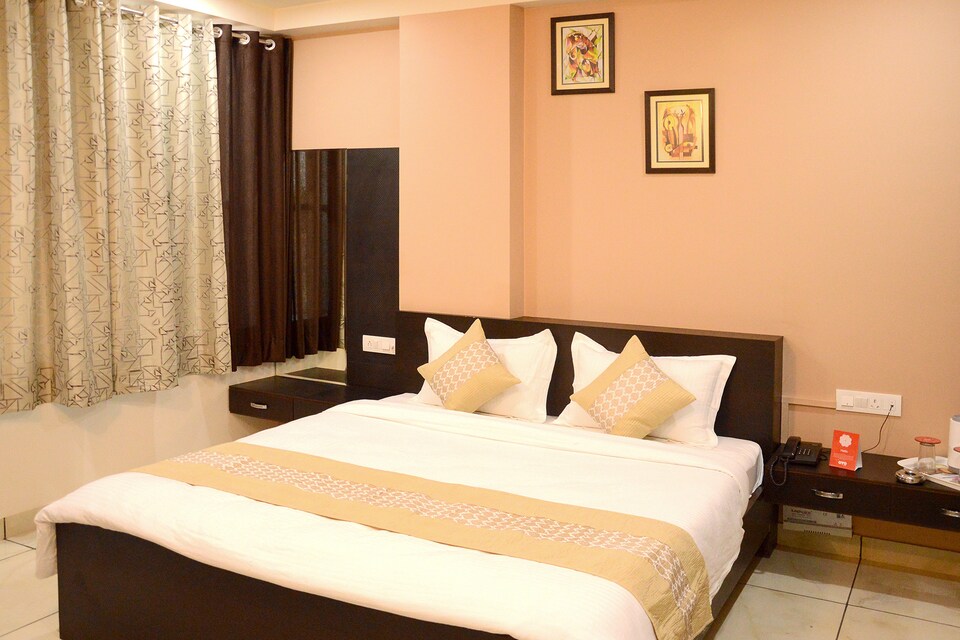 OYO 4627 Hotel Jenus, Sindhi Camp, Jaipur