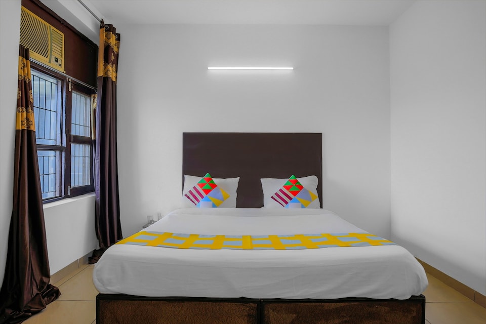 OYO 46295 Elegant Stay Sector 72, Noida Stadium, Noida