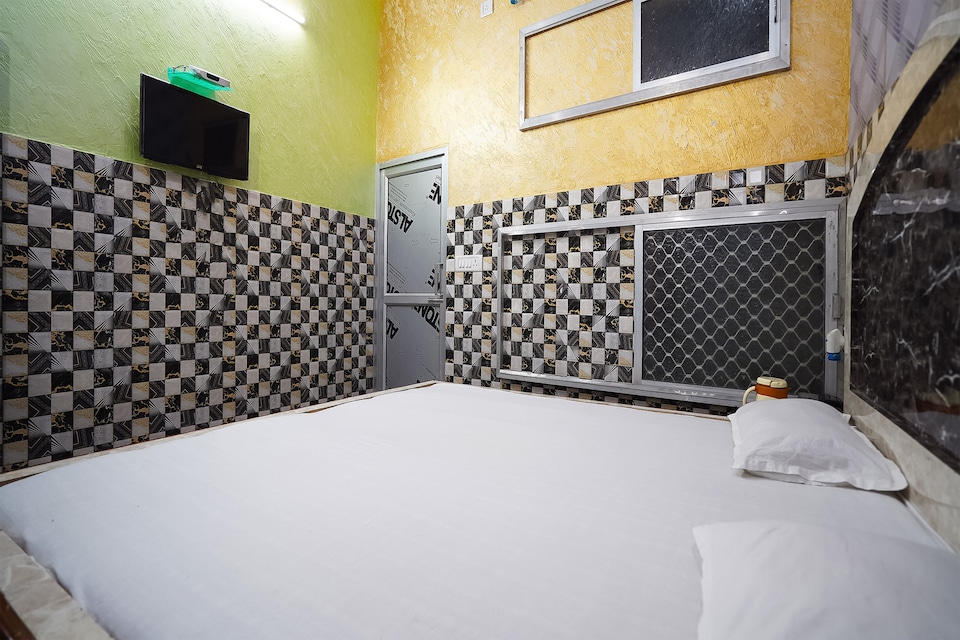 OYO 46332 R K Guesthouse & Restaurant, Mathura, Mathura