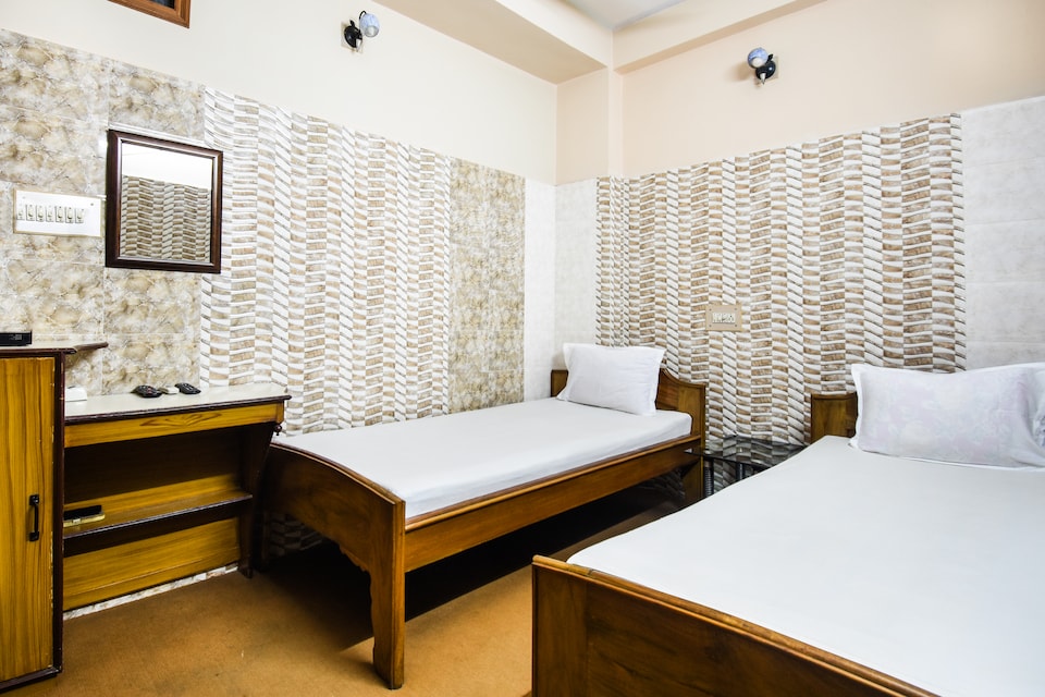 SPOT ON 46335 Hotel Plaza, Krishnanagar, Krishnanagar