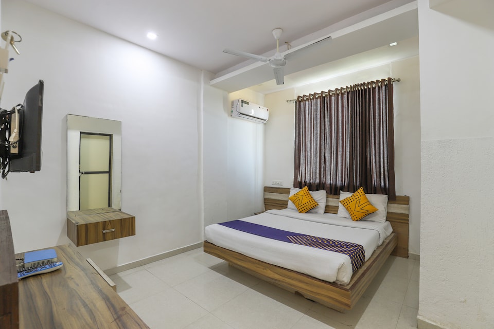 SPOT ON 46344 Hotel Sarover Inn, Mansa, Gandhinagar