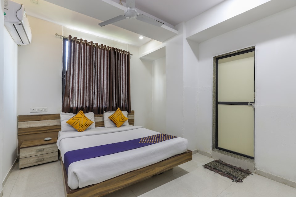 SPOT ON 46344 Hotel Sarover Inn, Mansa, Gandhinagar