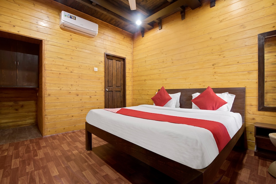 OYO 46347 Ratnasindhu Beach Resort , Malvan, मालवन