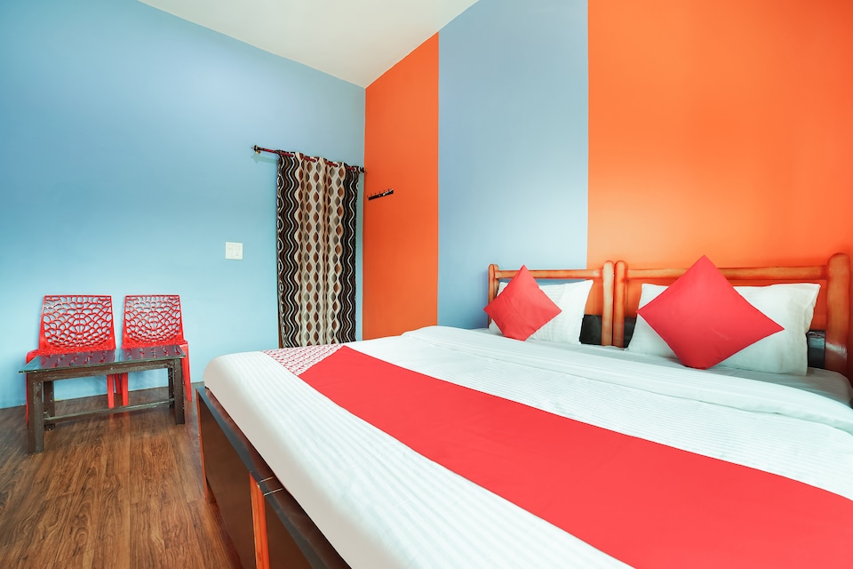OYO 46348 Hotel Lake Side, Kausani, Kausani