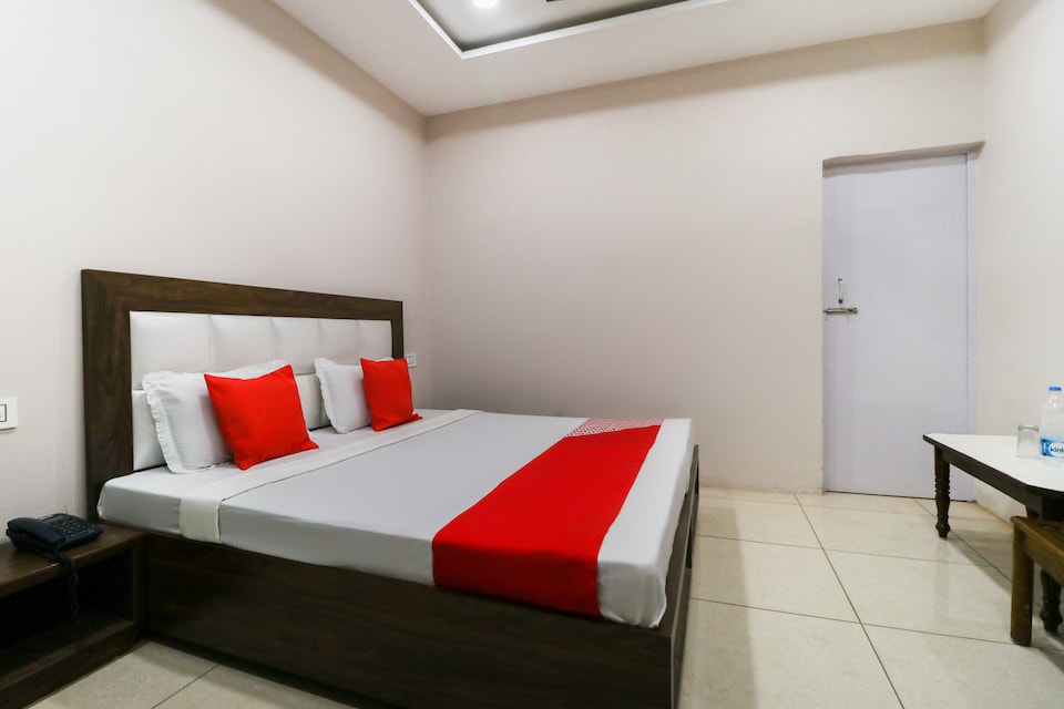 OYO 46349 Malaya House, BMC Chowk Jalandhar, Jalandhar