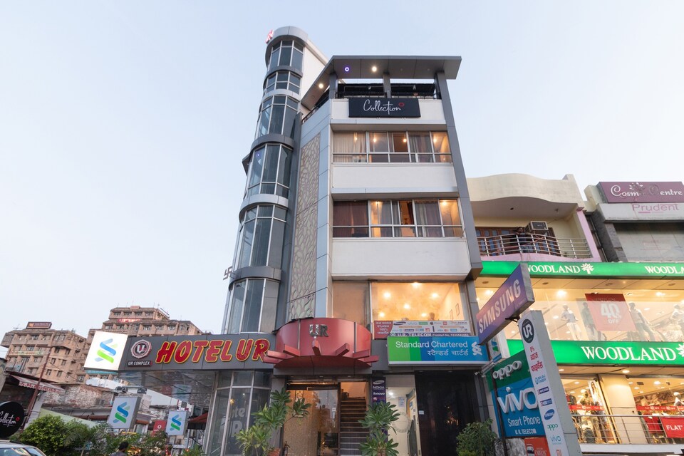 Collection O Near Subhash Chauraha, Civil Lines - High Court, Prayagraj