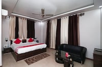 OYO Sheetal Hotel