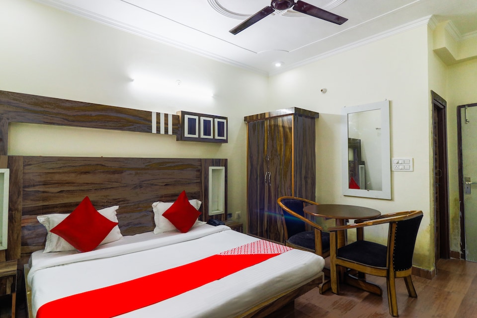 OYO 46391 Ex-flore Sunrise, Library Chowk Mussoorie, Mussoorie