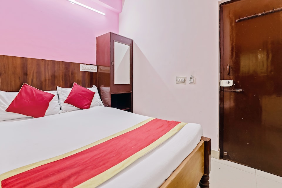 SPOT ON 46393 Venkat Regency, Jalahalli Bangalore-II, Bangalore