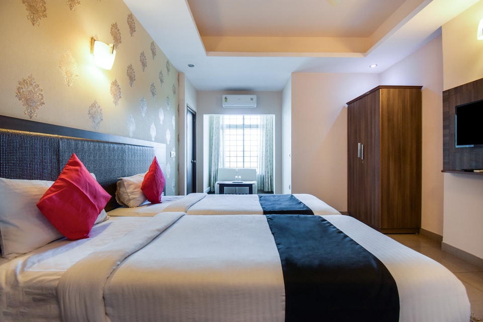 Capital O 46394 Hotel Victory Grand , Bommasandara Bangalore, Bangalore
