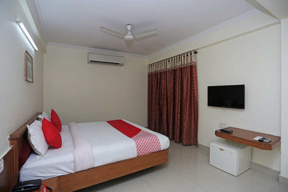 OYO 4636 Hotel Suruchi, City Centre, Gwalior