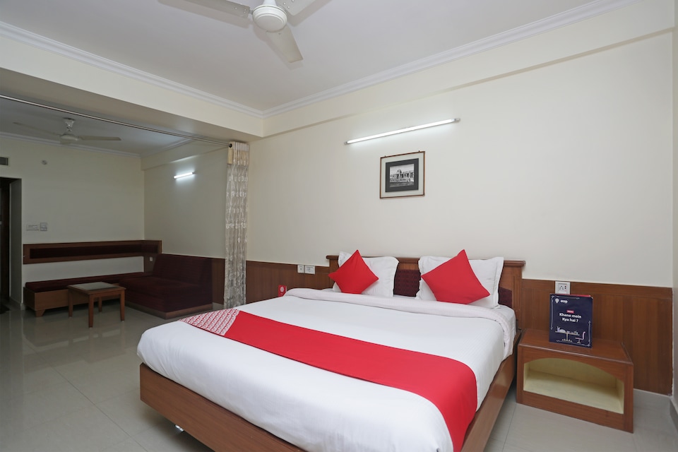 OYO 4636 Hotel Suruchi, City Centre, Gwalior